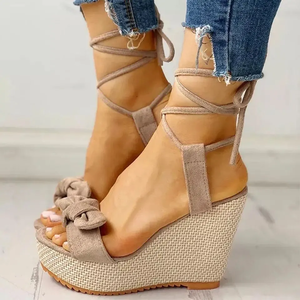 Fashionable Summer Wedge Sandals with Ankle Strap